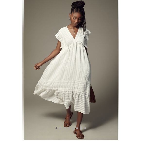 Anthropologie Dresses & Skirts - Anthropologie White V-Neck Dress Size Large